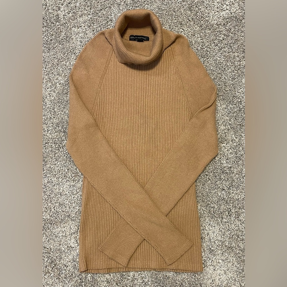 Banana Republic Ribbed Knit Turtleneck Pullover Sweater Beige Women's Medium